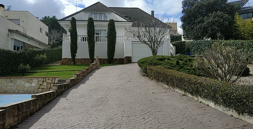 NAV-12 VENTA DE CHALET INDEPENDIENTE EN LA NAVATA